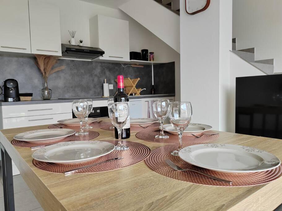 Апартаменты Chez Roberto/Jardin/Parking Фос-сюр-Мер Экстерьер фото